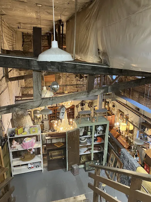 Staples Mill Antiques 8