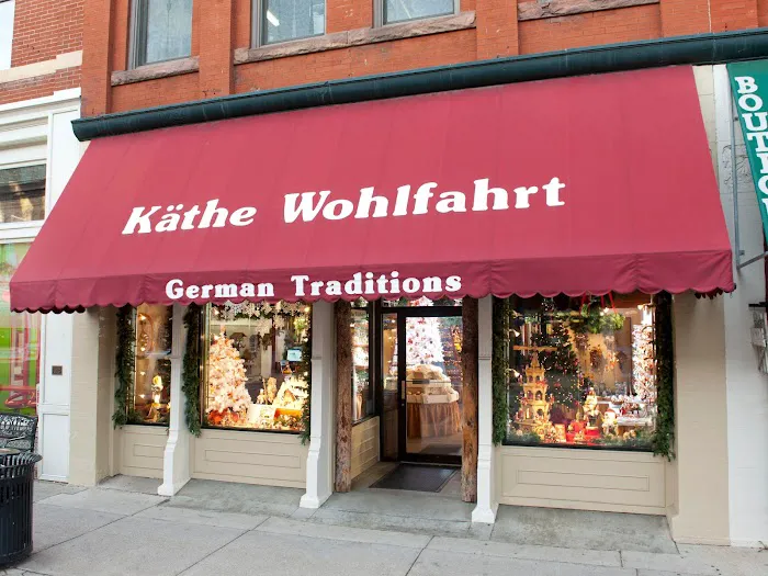 Käthe Wohlfahrt of America 1
