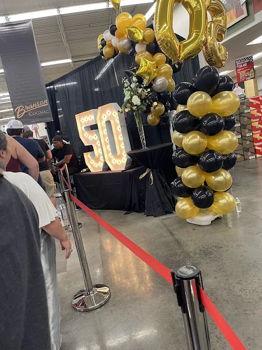 Hy-Vee Grocery Store 3