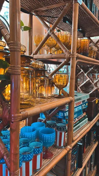 Hakaar's Bazaar Vintage 6