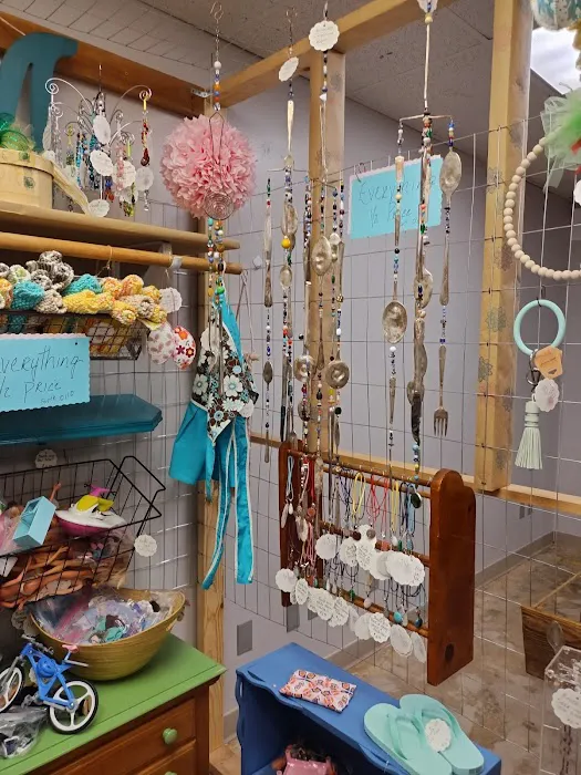 Fina's Market 0