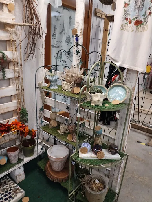 Fina's Market 3
