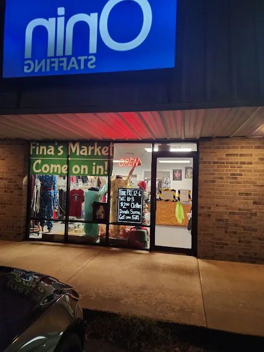 Fina's Market 9