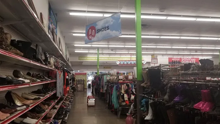 Red Racks Thrift Store 9