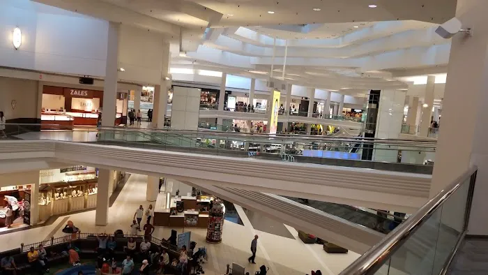 Macy's 9