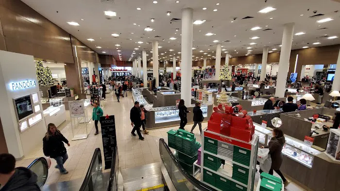 Macy's 0