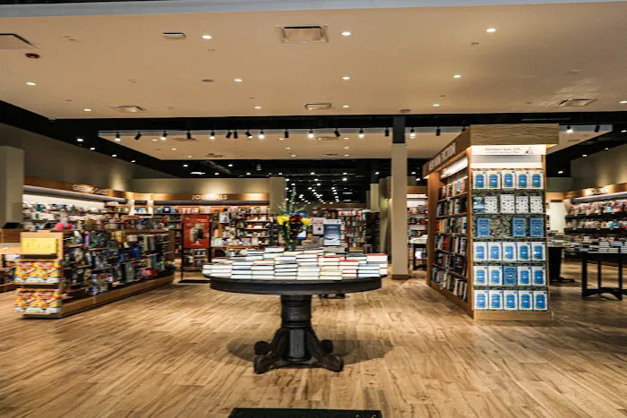 Barnes & Noble 5