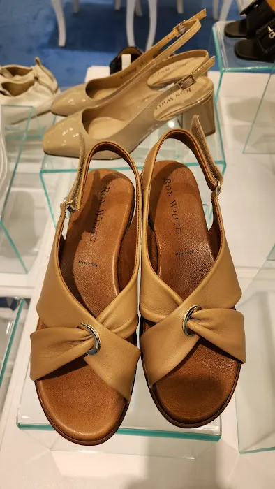 Von Maur 2