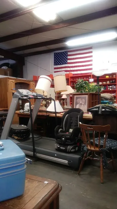 UReach Thrift Store 5