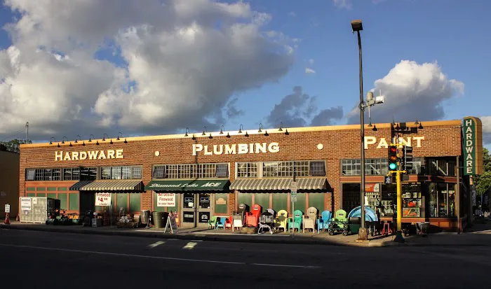 Diamond Lake Hardware 0