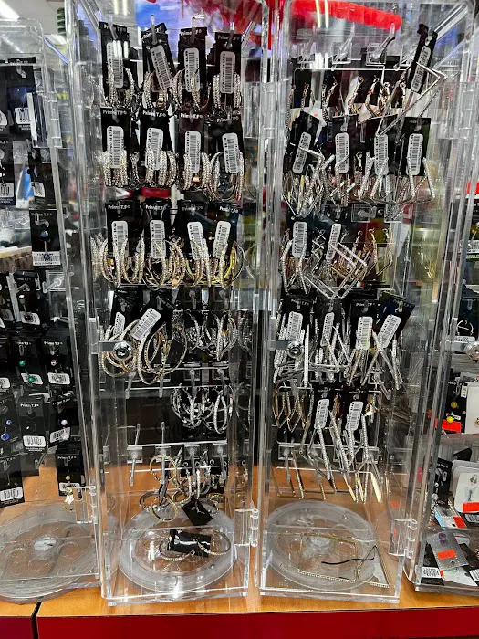 1.00 Plus Super Store 6