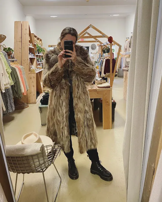 Shop Vintage Alley 8