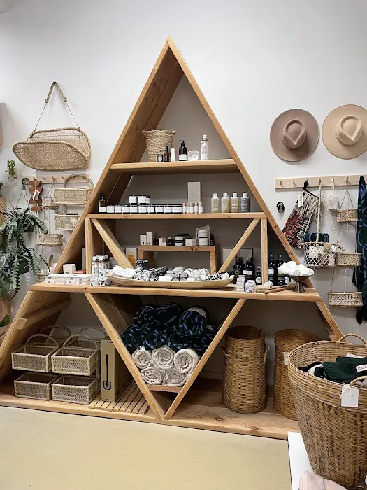 Shop Vintage Alley 1