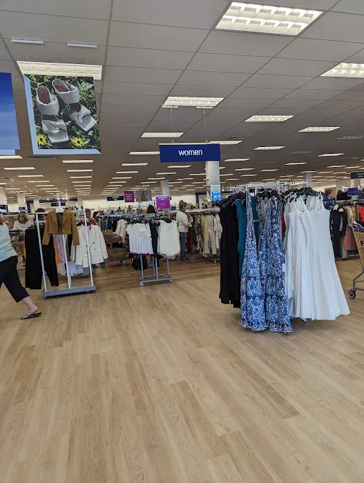 Marshalls & HomeGoods 7