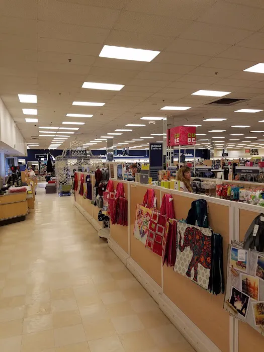 Marshalls & HomeGoods 2