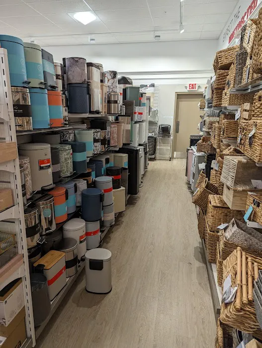 Marshalls & HomeGoods 3