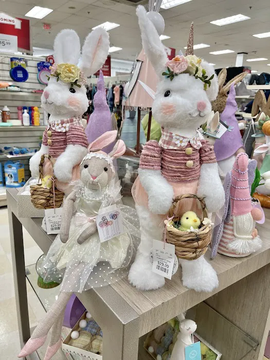 Marshalls & HomeGoods 6
