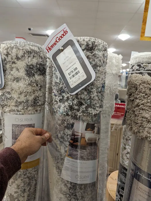 Marshalls & HomeGoods 4