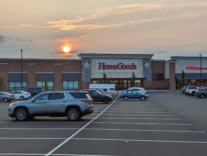 Marshalls & HomeGoods 1