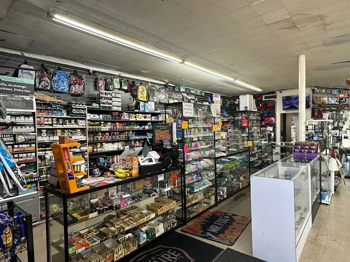 Kenwood Grocery and Tobacco 1