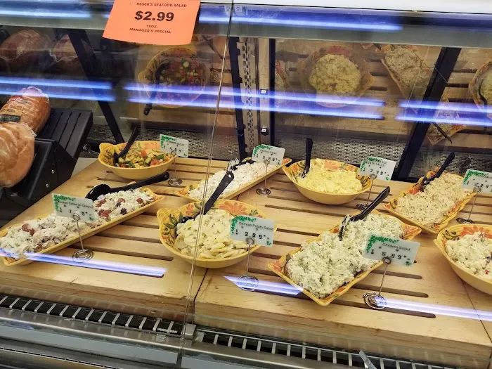 Valu Market Iroquois Manor 4