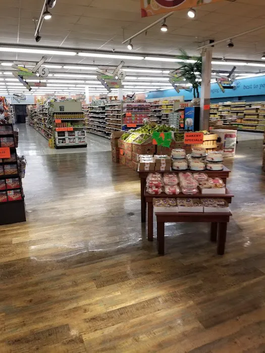 Valu Market Iroquois Manor 2