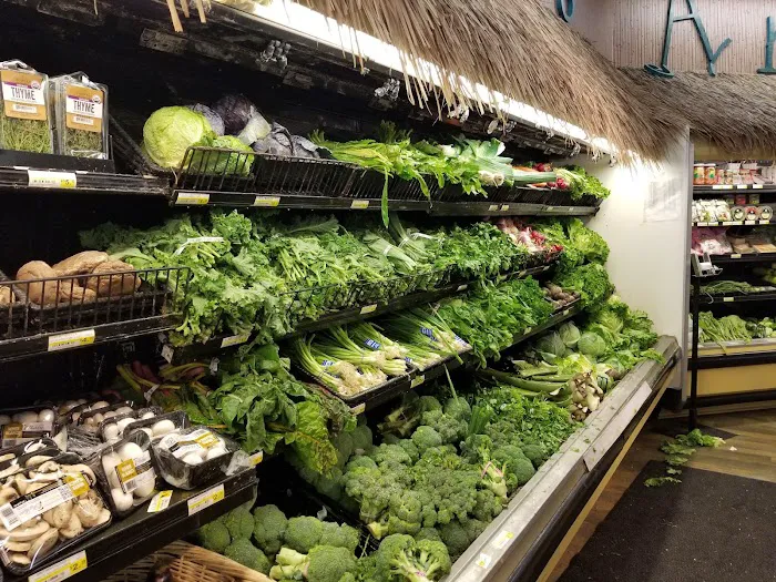Valu Market Iroquois Manor 5