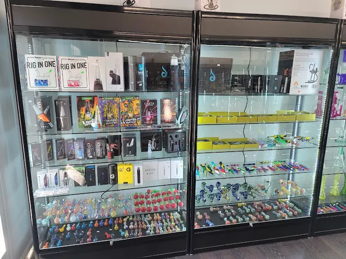 S k Smoke Shop 8