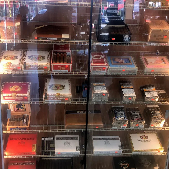 S k Smoke Shop 9