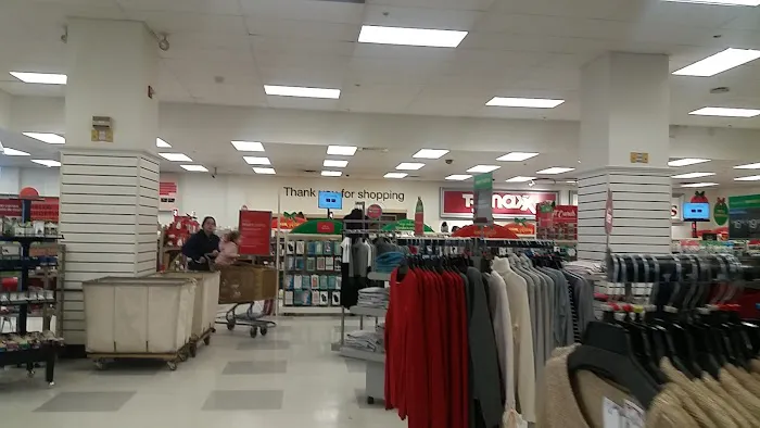 T.J. Maxx & HomeGoods 1