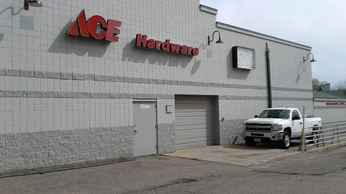 Merlins Ace Hardware 0