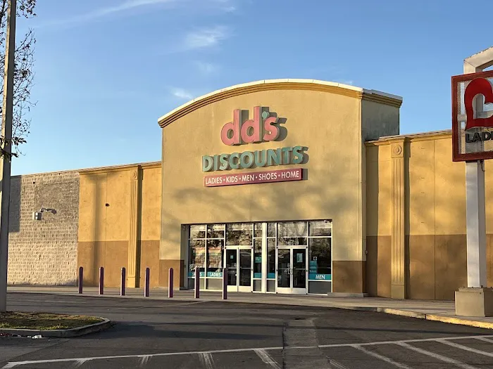 dd's DISCOUNTS 9