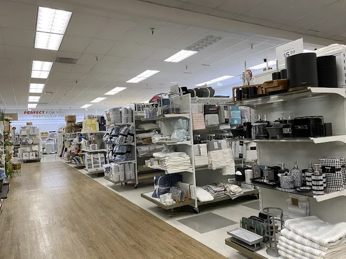T.J. Maxx & HomeGoods 5