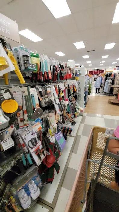 T.J. Maxx & HomeGoods 2