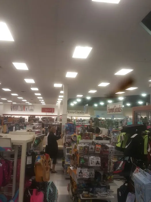 T.J. Maxx & HomeGoods 4