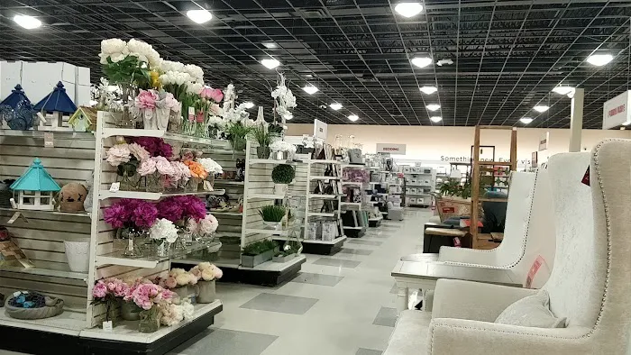 T.J. Maxx & HomeGoods 7