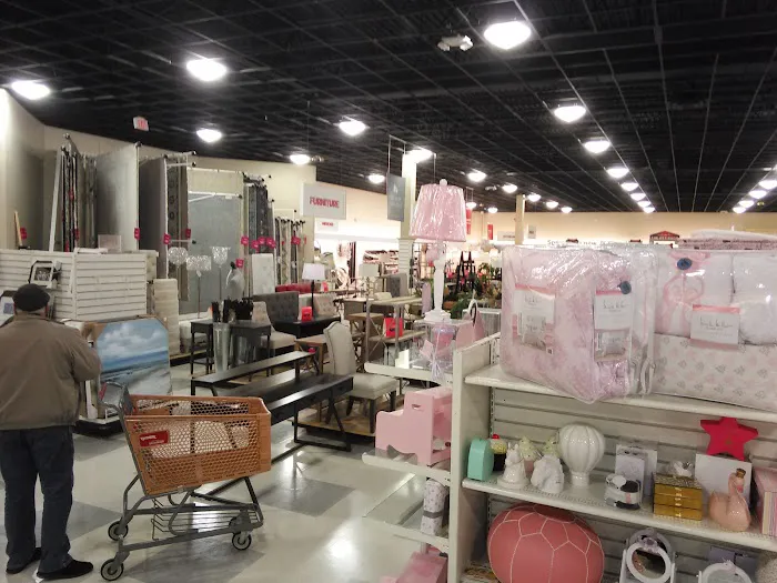 T.J. Maxx & HomeGoods 9