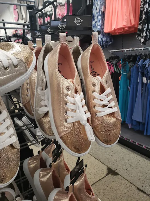 Five Below 9