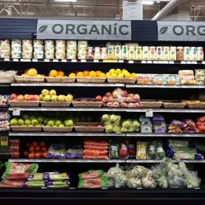 Hy-Vee Grocery Store