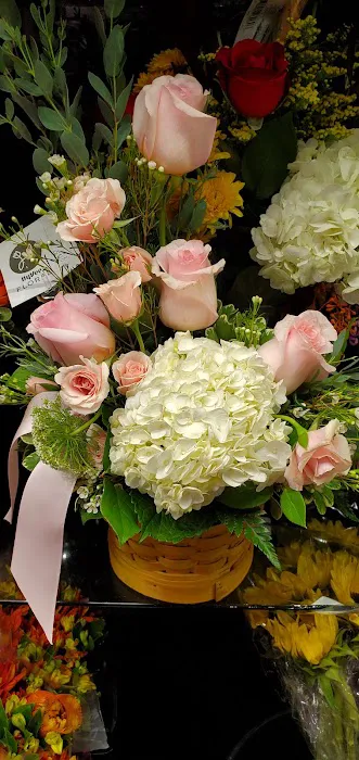 Hy-Vee Floral 8