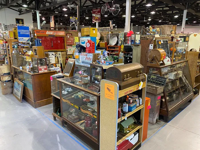 605 Antiques 6