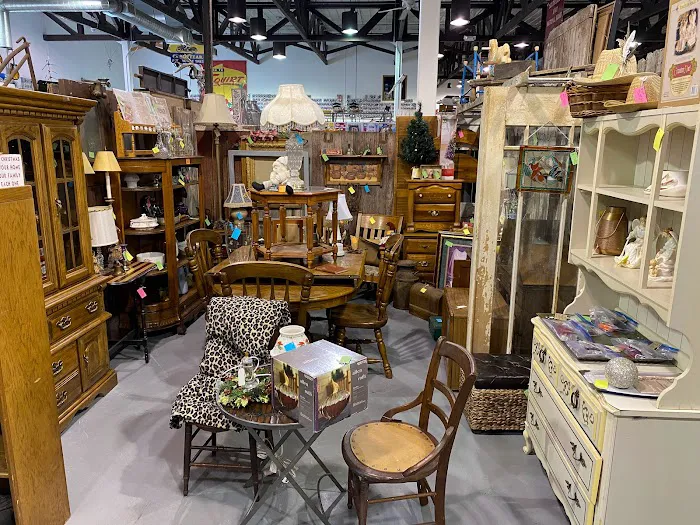 605 Antiques 4