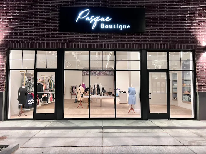 Pasque Boutique & Permanent jewelry 5