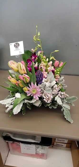 Hy-Vee Floral 6