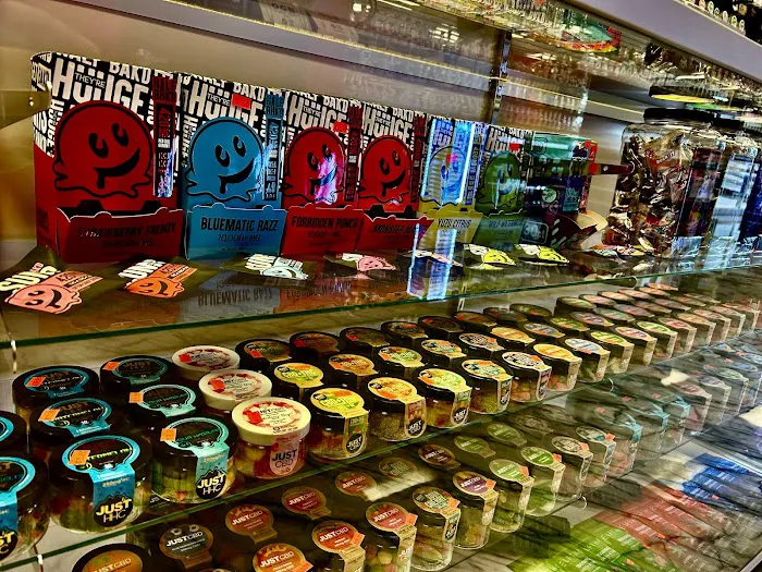VIP Smoke Shop 4
