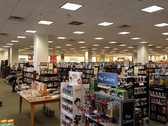 Barnes & Noble 5