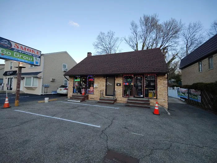 Smoker's Express Smoke shop 9