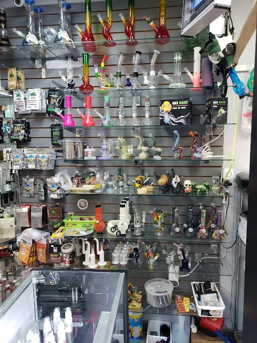 Smoker's Express Smoke shop 7