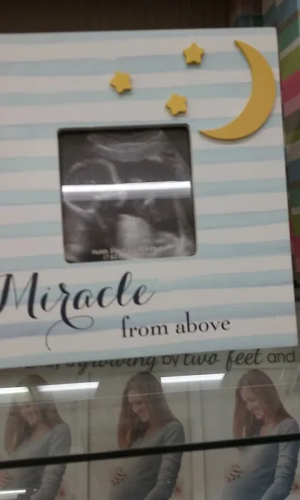 Deede's Hallmark Shop 1