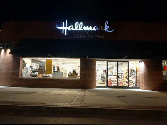 Deede's Hallmark Shop 7